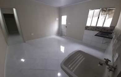 Imagem 3: CASA NO TUDE BASTOS. 1 Banheiroe1 Dormitório