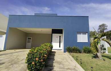 Imagem: A casa em condomínio possui 3 Dormitórios, 4 Banheiros, 4