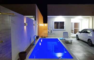 Imagem: A casa possui 3 Dormitórios, 3 Banheiros, 2 Vagas na garagem