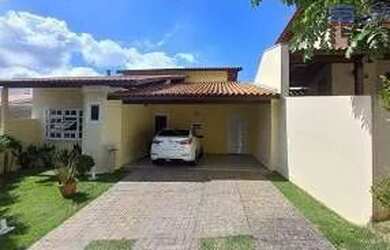 Imagem: A casa possui 3 Dormitórios, 2 Banheiros, 2 Vagas na garagem