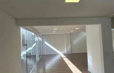 Imagem: A casa em condomínio possui 3 Dormitórios, 3 Banheiros, 2