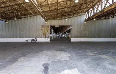 Imagem: O depósito possui 5806m² de Área e está localizado em Vila