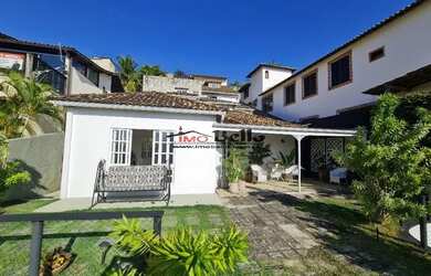 Imagem: A casa em condomínio possui 4 Dormitórios, 5 Banheiros, 2