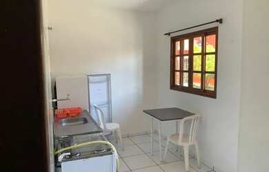 Imagem: O apartamento possui 1 Dormitório, 1 Banheiro, 1 Vaga na garagem