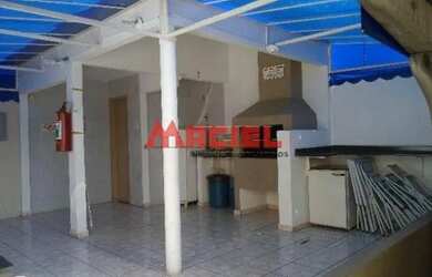 Imagem: O apartamento possui 1 Dormitório, 1 Banheiro, 2 Vagas na garagem