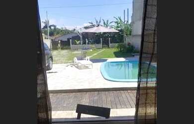 Imagem: A casa possui 2 Dormitórios, 2 Banheiros, 5 Vagas na garagem