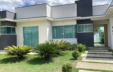 Imagem: A casa em condomínio possui 3 Dormitórios, 4 Banheiros, 3