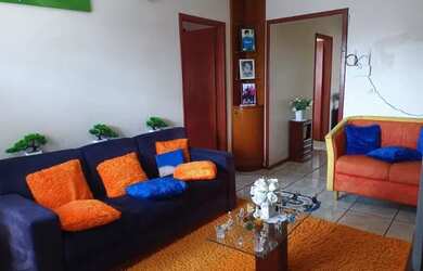 Imagem: A casa possui 3 Dormitórios, 3 Banheiros, 3 Vagas na garagem