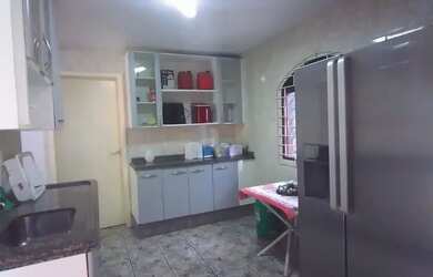 Imagem 9: Temporada em Matinhos. Imóvel novo, 4 Vagas na garageme5 Dormitórios