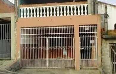 Imagem: A casa possui 2 Dormitórios, 2 Banheiros, 1 Vaga na garagem