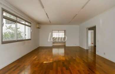 Imagem: O apartamento possui 3 Dormitórios, 2 Banheiros, 3 Vagas na