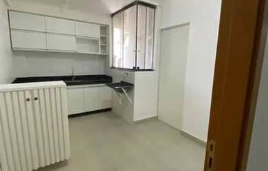 Imagem: O apartamento possui 3 Dormitórios, 1 Banheiro, 64m² de Área