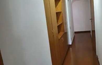 Imagem: O apartamento possui 4 Dormitórios, 3 Banheiros, 2 Vagas na