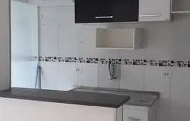 Imagem: O apartamento possui 2 Dormitórios, 1 Banheiro, 1 Vaga na garagem