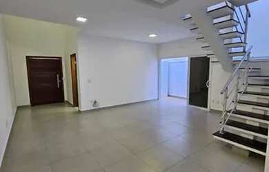 Imagem: A casa em condomínio possui 3 Dormitórios, 4 Banheiros, 2