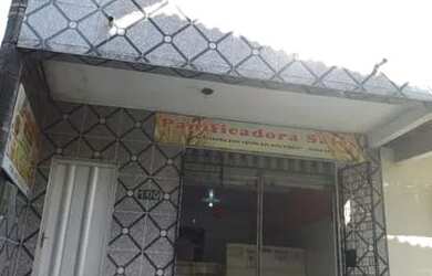 Imagem: A casa possui 2 Dormitórios, 2 Banheiros, 1 Vaga na garagem