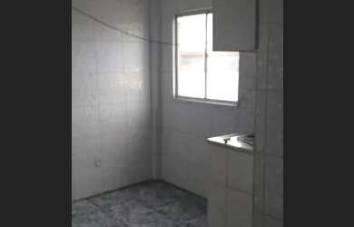 Imagem 2: Alugo Apt. 1/4 Barris 690,00