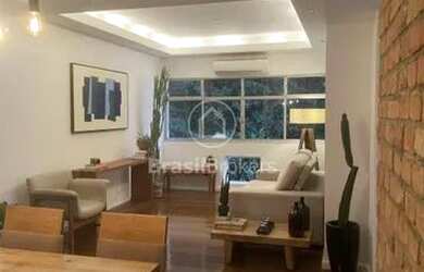 Imagem: O apartamento possui 3 Dormitórios, 2 Banheiros, 1 Vaga na