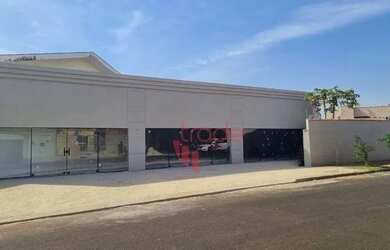 Imagem: O depósito possui 2 Vagas na garagem, 96m² de Área e está