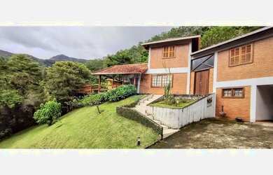 Imagem: A casa em condomínio possui 3 Dormitórios, 2 Banheiros, 2