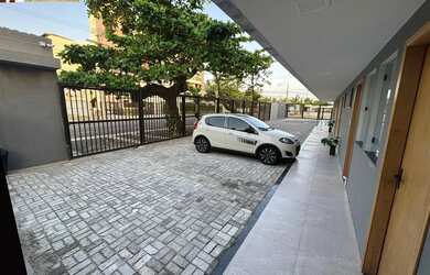 Imagem: O apartamento possui 1 Dormitório, 1 Banheiro, 1 Vaga na garagem