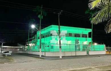 Imagem: O depósito possui 5 Vagas na garagem, 1.000m² de Área, Imóvel