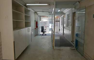 Imagem: O depósito possui 300m² de Área e está localizado em Ipanema