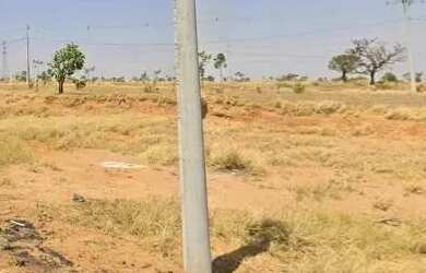 Imagem: O terreno possui 438m² de Área e está localizado em Laranjeiras