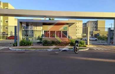 Imagem: O apartamento possui 2 Dormitórios, 1 Banheiro, 1 Vaga na garagem