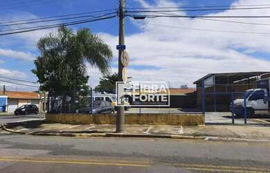 Imagem: O terreno possui 696m² de Área e está localizado em Jardim