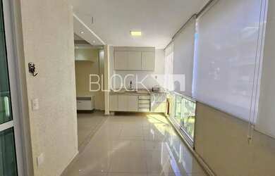 Imagem: O apartamento possui 3 Dormitórios, 3 Banheiros, 1 Vaga na