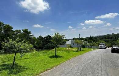 Imagem: O terreno possui 1700m² de Área e está localizado em Fazenda