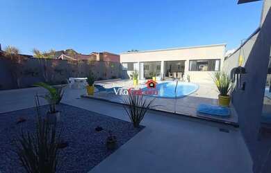Imagem: Casa com 2 suítes e piscina em Matinhos PR