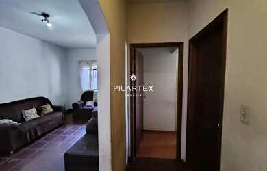 Imagem 7: Casa 2 quartos - Gayon. Varanda, 99m² de Área, 3 Vagas na garageme2...