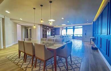 Imagem: O apartamento possui 3 Dormitórios, 4 Banheiros, 3 Vagas na