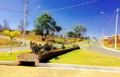 Imagem: O terreno possui 363m² de Área e está localizado em Centro