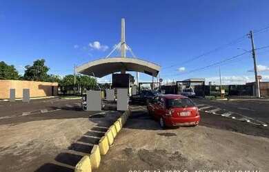 Imagem: A casa possui 2 Dormitórios, 1 Banheiro, 1 Vaga na garagem