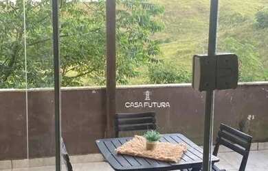 Imagem: A casa possui 2 Dormitórios, 2 Banheiros, 2 Vagas na garagem