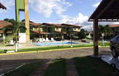 Imagem: A casa em condomínio possui 3 Dormitórios, 2 Banheiros, 4