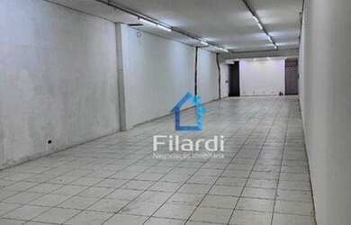 Imagem: O depósito possui 360m² de Área e está localizado em Lapa