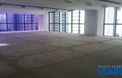 Imagem: O depósito possui 370m² de Área e está localizado em Vila