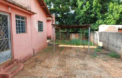 Imagem 4: Casa antiga 117m Terreno 440m - Vila Perino Ourinhos SP