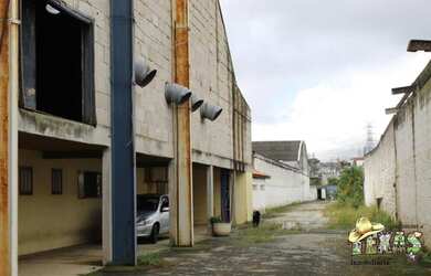 Imagem: O depósito possui 20.000m² de Área e está localizado em