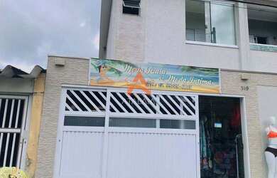 Imagem: A casa possui 2 Dormitórios, 1 Banheiro, 3 Vagas na garagem