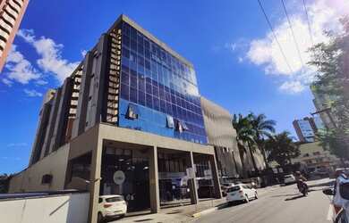 Imagem: O depósito possui 91m² de Área e está localizado em Centro