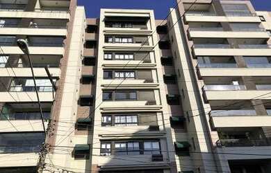 Imagem: O apartamento possui 1 Dormitório, 1 Banheiro, 1 Vaga na garagem