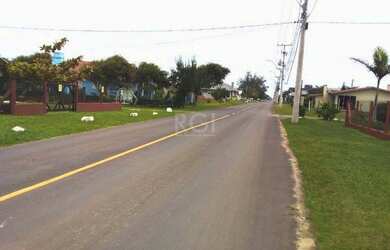 Imagem: O terreno possui 301m² de Área e está localizado em Arroio