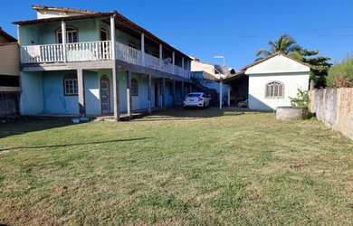 Imagem: A casa em condomínio possui 5 Dormitórios, 3 Banheiros, 5