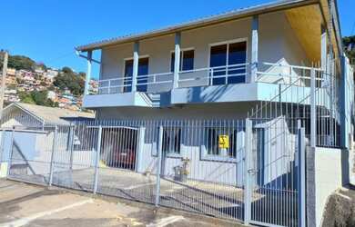 Imagem: A casa possui 1 Banheiro e 245m² de Área e está localizado