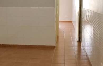 Imagem: A casa em condomínio possui 1 Dormitório, 1 Banheiro, 1 Vaga